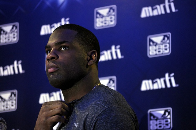 而众多球迷 而众多球迷